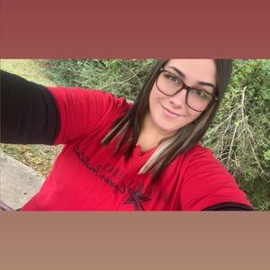 Meet your Seller!!!😊😍